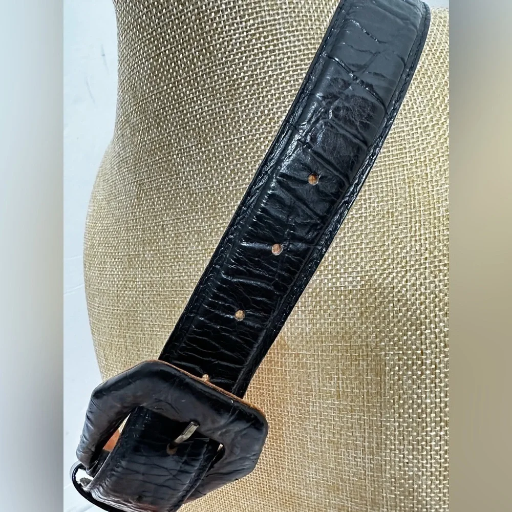 VTG OMEGA Belt Black Leather Textured Croc Women Small 25-27 Leather Buckle 1407